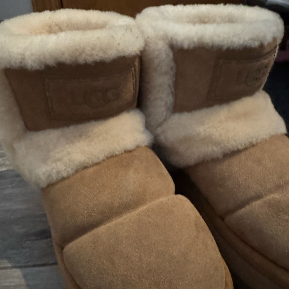 UGG Chestnut Suede Short Shearling Boots